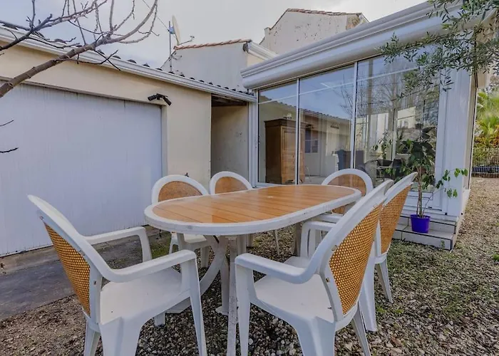 Holiday home Charmante Maison Au Calme