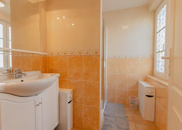 Holiday home Charmante Maison Au Calme