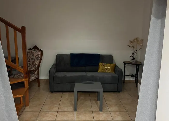 Holiday home Charmante Maison Au Calme *