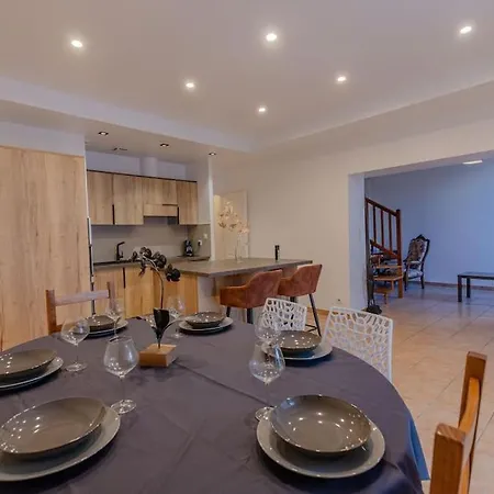 Holiday home Charmante Maison Au Calme