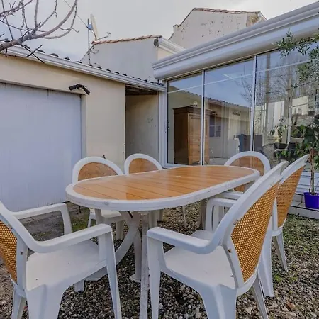 Holiday home Charmante Maison Au Calme