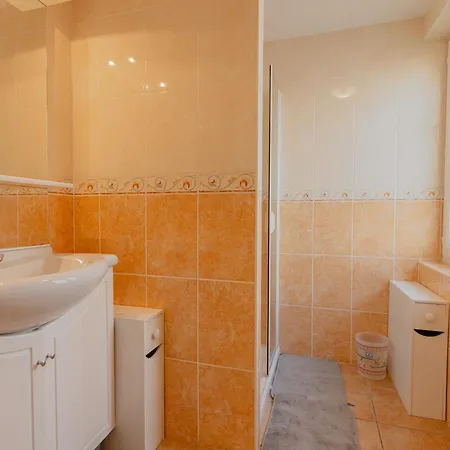 Holiday home Charmante Maison Au Calme